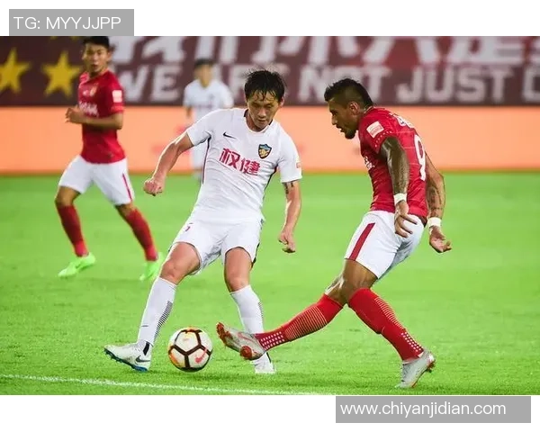 权健与上港精彩对决重播回顾赛场瞬间与精彩进球分析